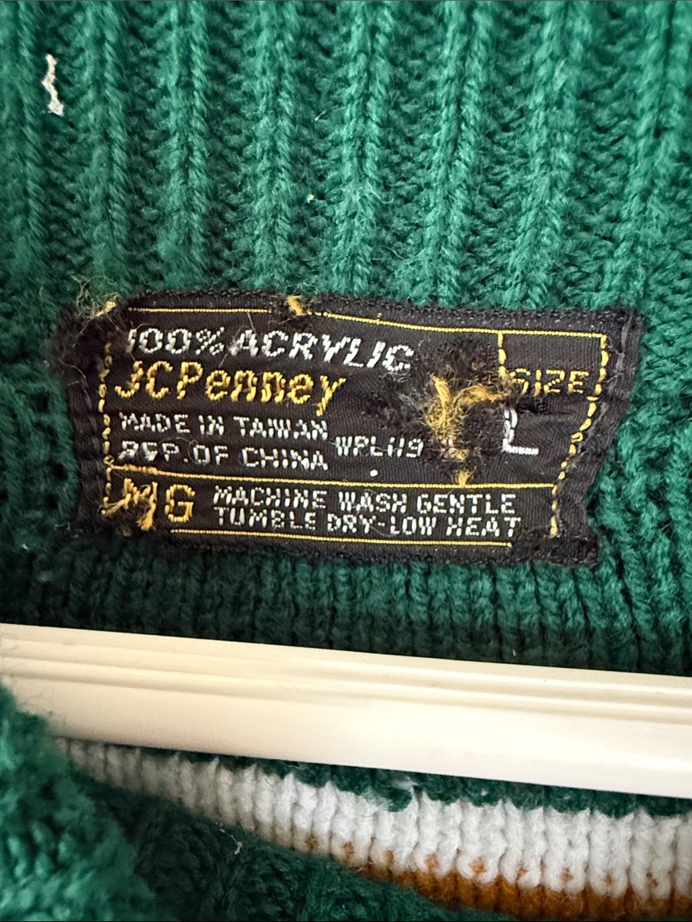 Vintage 1970s Nordic Ski Sweater Green Gold White Geometric Fair Isle Large - Picture 2 of 6
